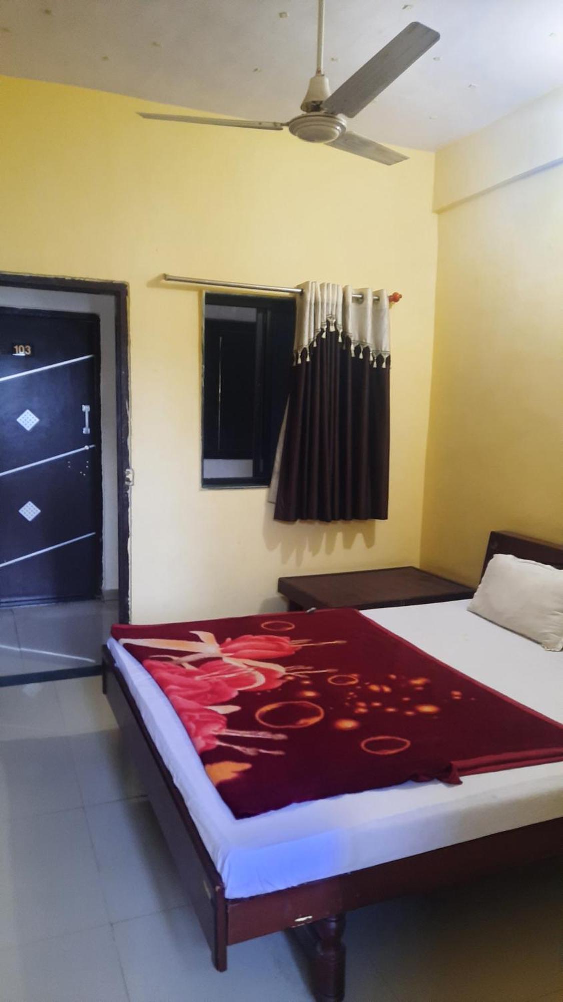 Hotel Rajtilak Guest House Vadali Exterior foto