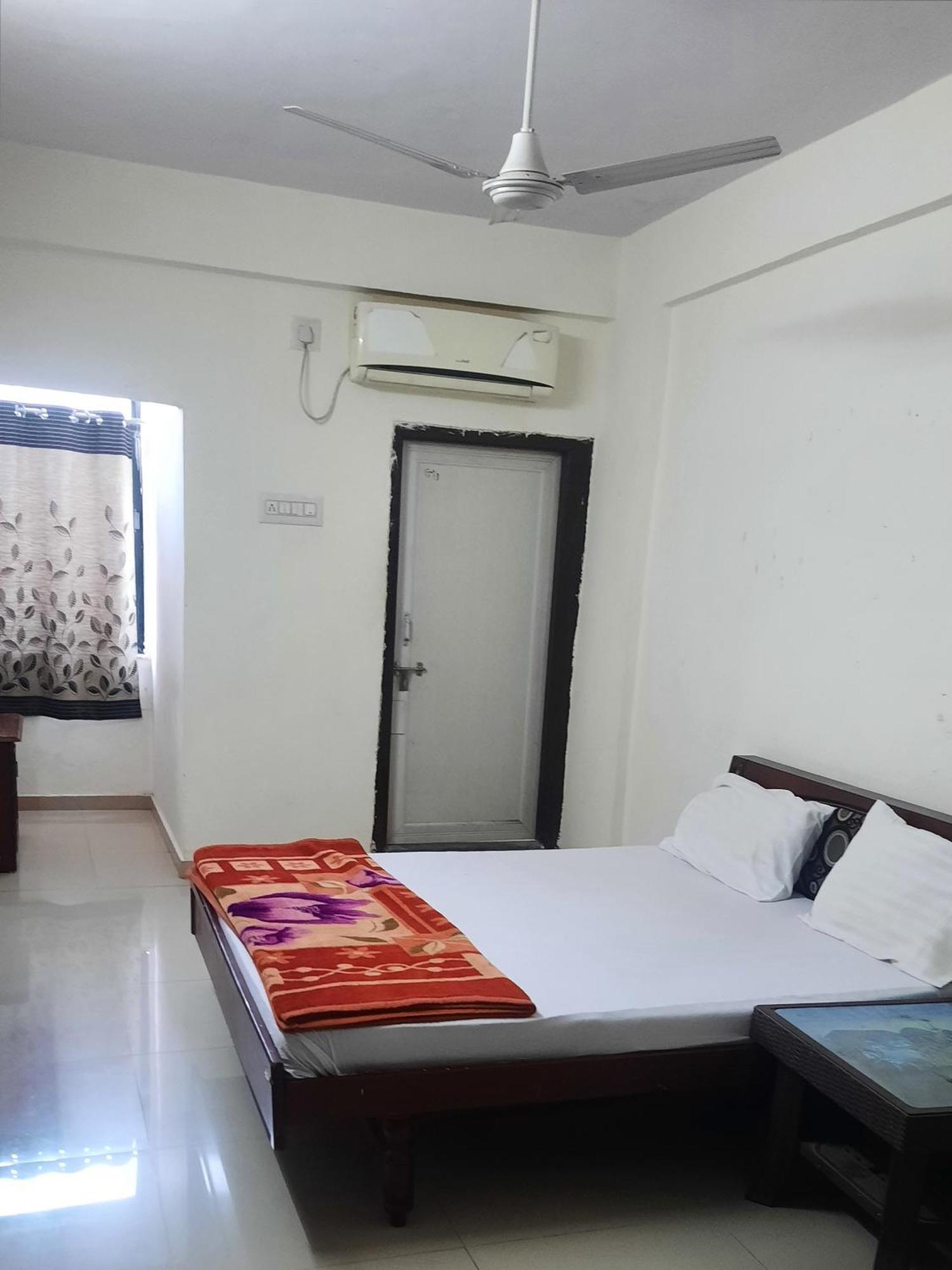 Hotel Rajtilak Guest House Vadali Exterior foto